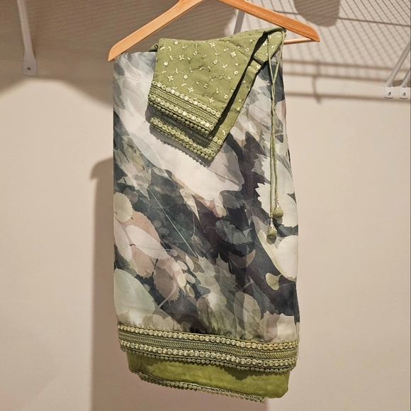 Satin Saree - Picture 1 of 13